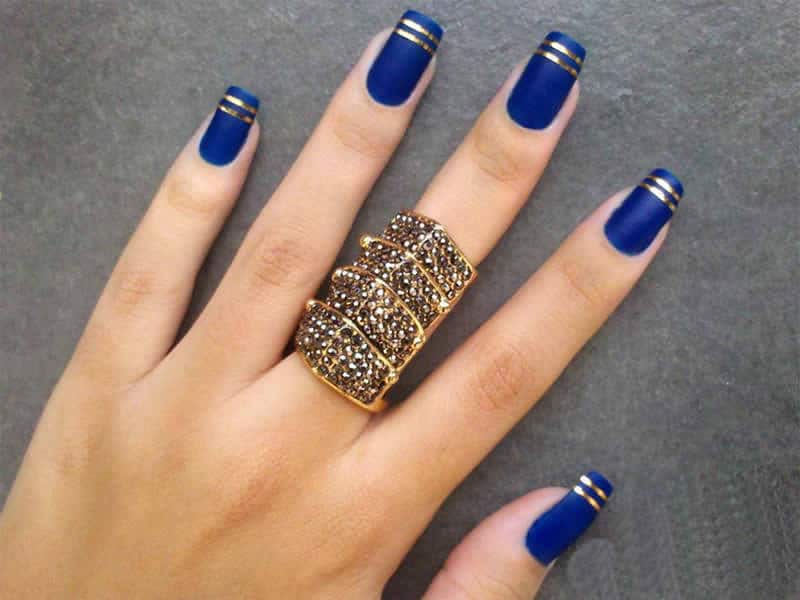 дизайн ногтей синий
