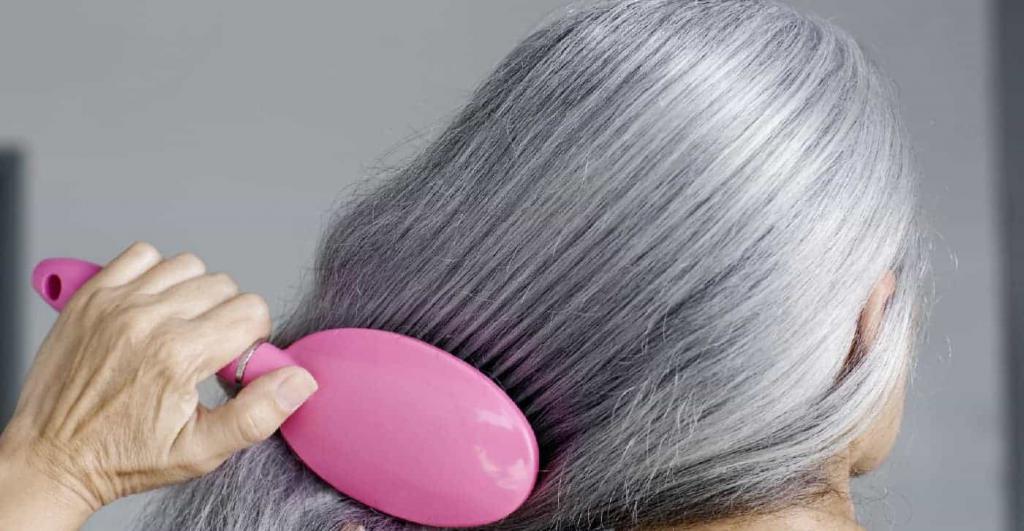 Как избавиться от седых волос народными средствами быстро и эффективно
